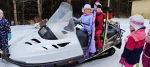 Skuter i narty biegowe