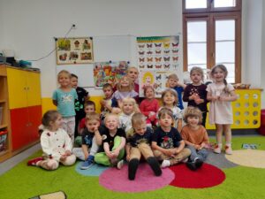 Reksia czyta mama Małgosia – Skrzaty
